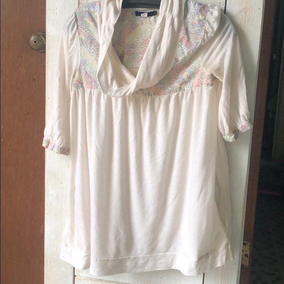 Flowy offwhite cowl neck top with pockets - Picture 5 of 7